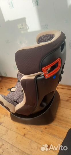 Продается б/у детское автокресло 9 до 36 кг