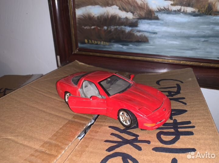 Модели машин Burago 1:24