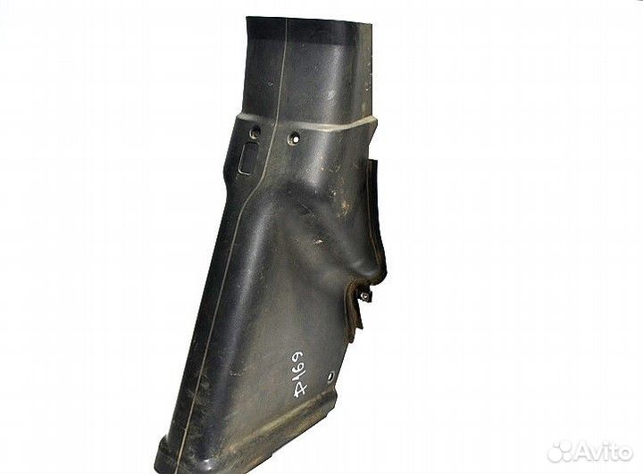 Пластиковая крышка торпеды у подножья водителя DAF