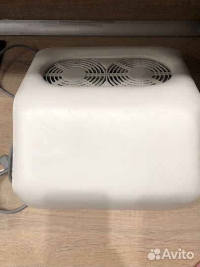 Пылесос для маникюра