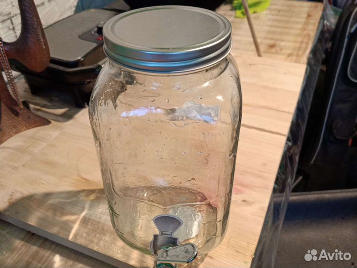 Банка 3 литра с краном для воды