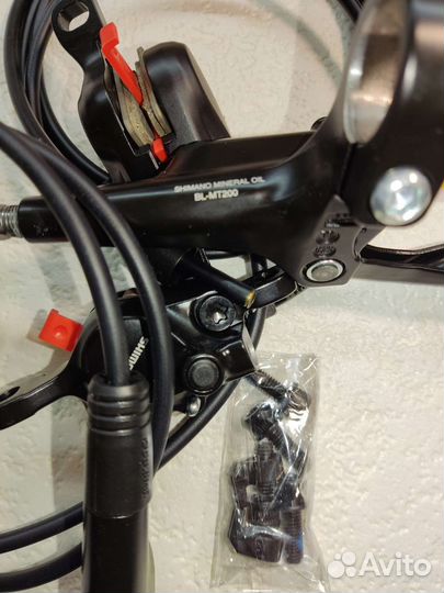 Гидравлические тормоза shimano MT200 оригинал