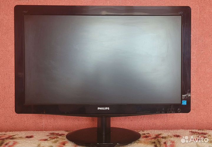 Монитор Philips 196V3L