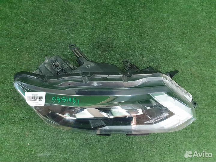 Фара правая Nissan X-Trail