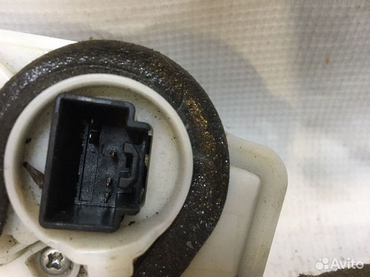 Замок двери Mazda 6 GH