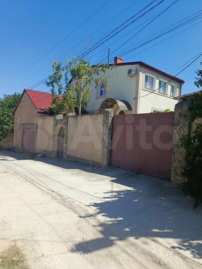 Дом 178 м² на участке 7 сот.