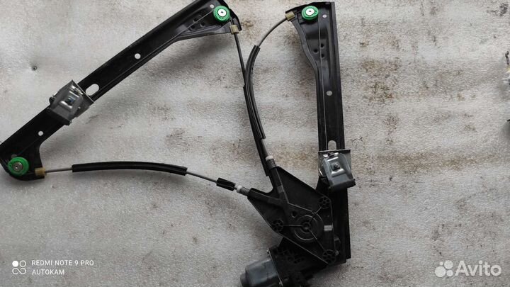 Стеклоподъемник эл. Передний лев.Volkswagen polo 5