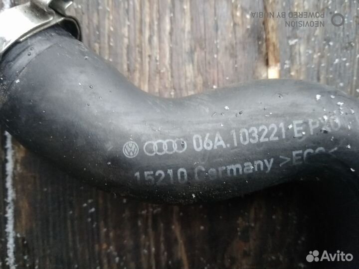 Патрубок вентиляции Фольксваген Гольф 4 1.8 AGU