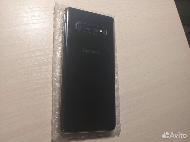 Samsung Galaxy S10+, 6/128 ГБ