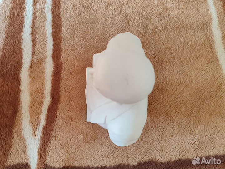 Бюст Ленина лфз