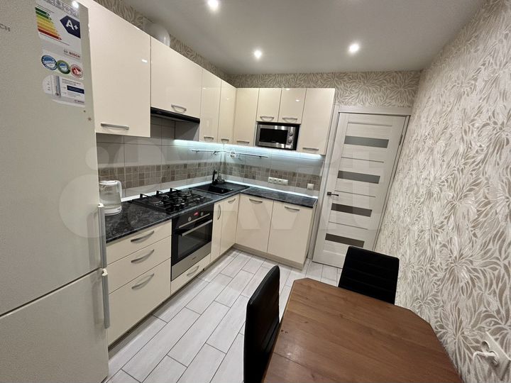 2-к. квартира, 49 м², 3/9 эт.