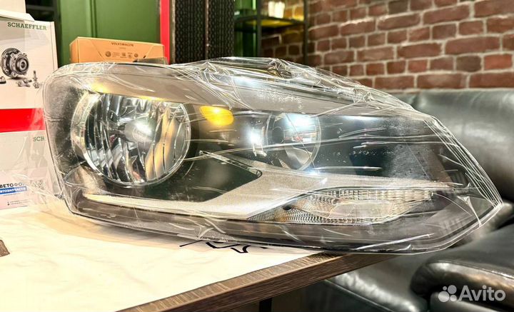 Фара правая H7 Polo sedan (две лампы) 6R1941008F