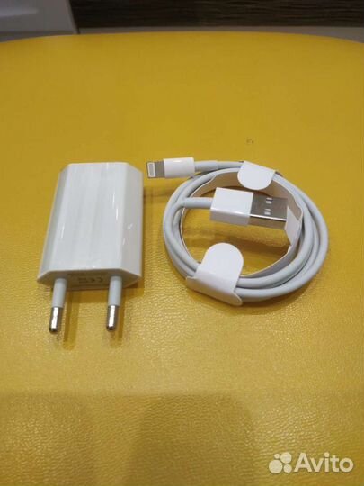 Зарядное устройство iPhone