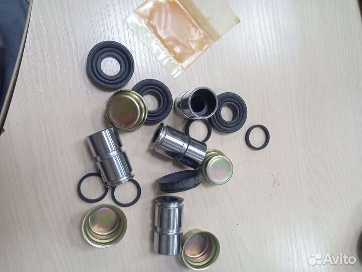 Пальцы и уплотнители тормозного супорта Nexia