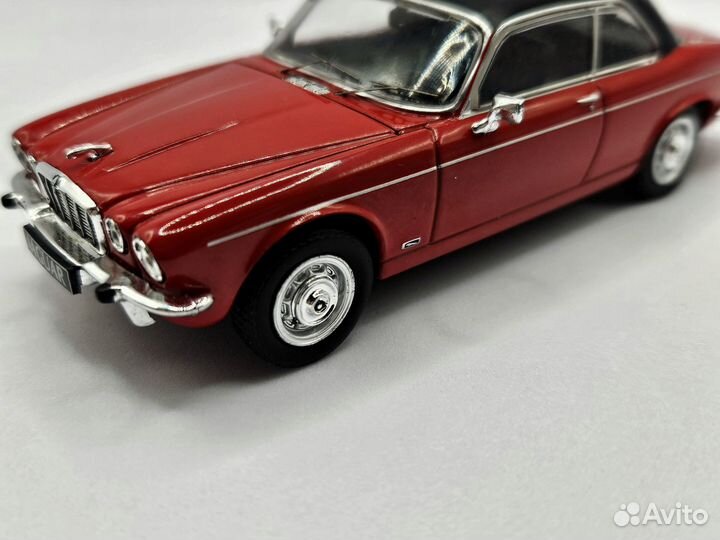 Модель автомобиля jaguar XJ12C 1976 Red/Black