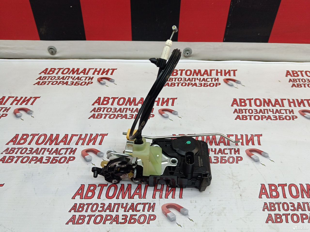 Замок двери задний правый Omoda S5