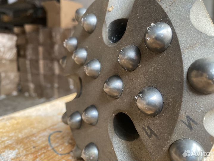 Коронки пневмоударные кнш