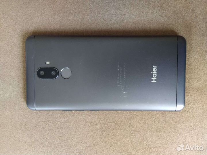 Телефон Haier Elegance E13