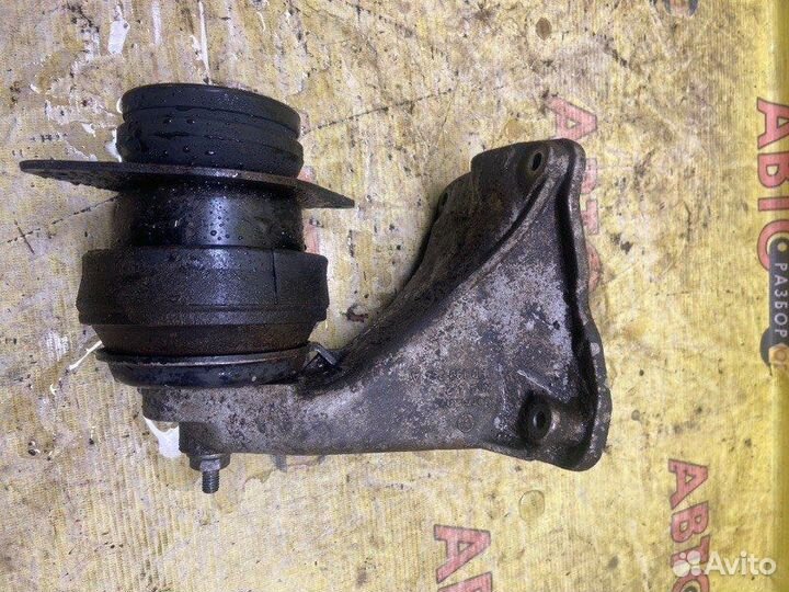 Подушка двигателя правая Volkswagen Vento A3 ABS