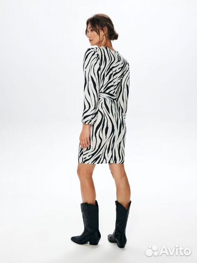 Платье новое XS