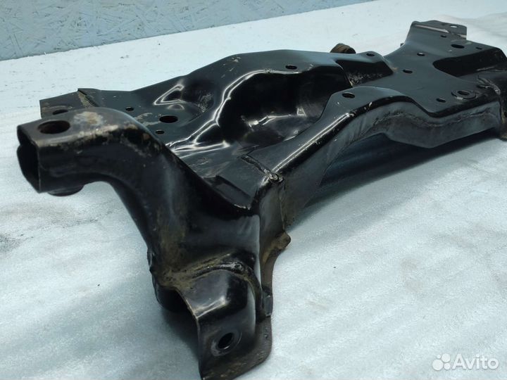 Подрамник передний на Mitsubishi Lancer 9