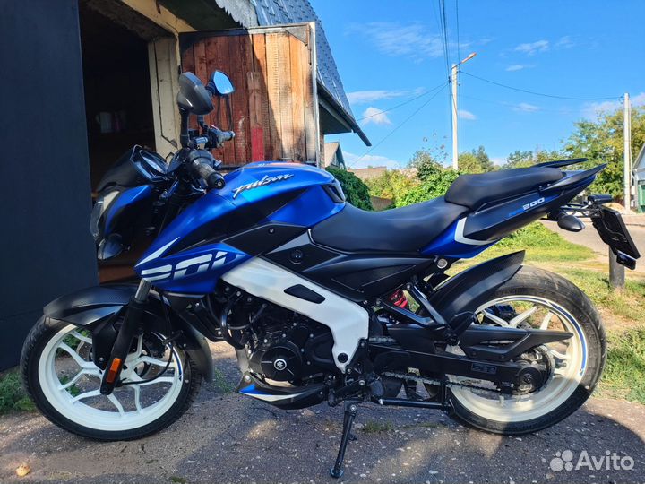 Bajaj Pulsar NS 200