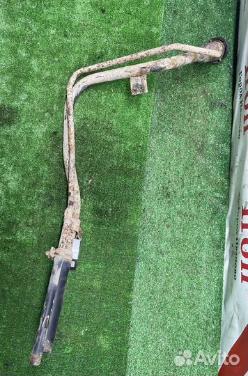 Топливная горловина Mazda Demio 2 DY5 Мазда