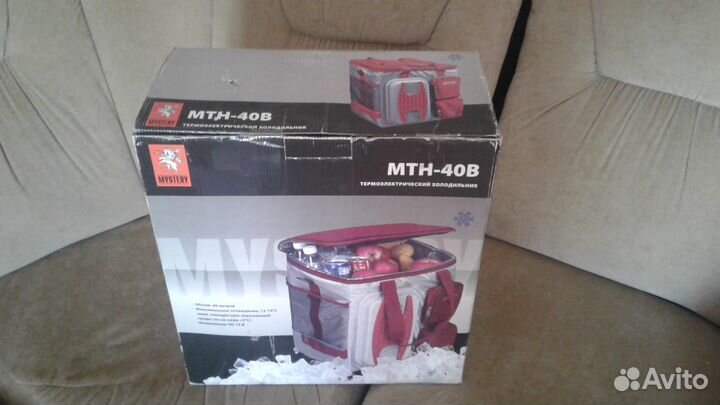 Термоэлектрический холодильник Mystery MTH-40 B