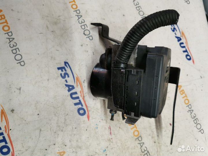 Блок ABS Hyundai Tucson JM 2.0 G4GC 2007