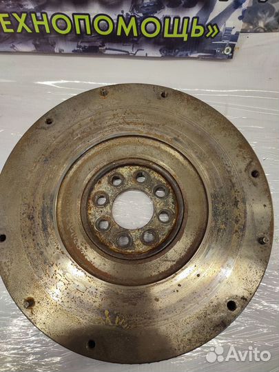 Маховик двигателя Nissan Primera P10