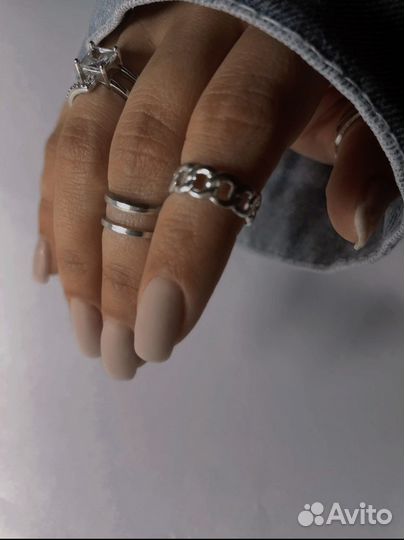 Аппаратный маникюр