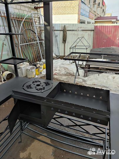 Мангал с печью под казан и крышей