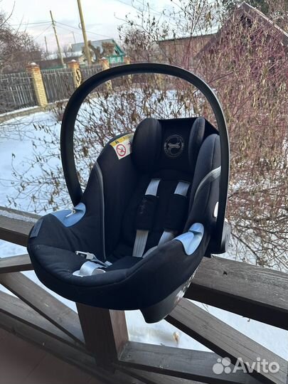 Автольлька Cybex с базой Isofix