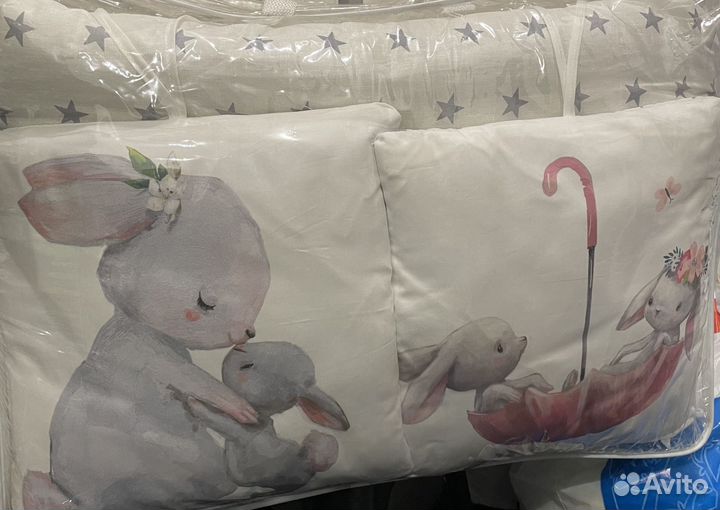 Комплект в кроватку новый