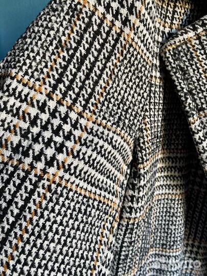 Пальто утепленное 44 из Южной Кореи