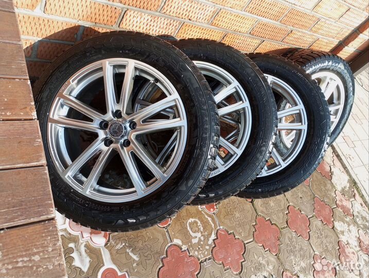 Nokian Tyres Hakkapeliitta 7 SUV 235/55 R18 104T