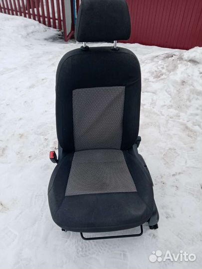 Кресло переднее, левое, от фольксваген поло 2014