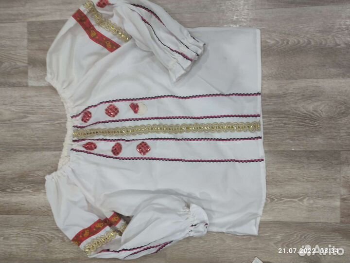 Костюм для народных танцев