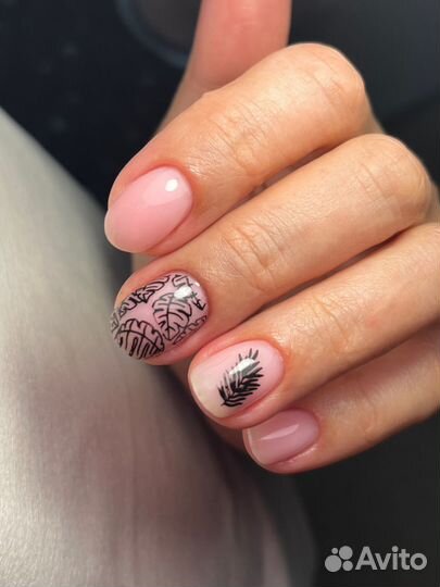 Мастер маникюра и педикюра