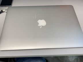 MacBook Air 13 2013 i7/8/256 1 цикл