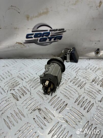 Замок зажигания Daewoo Nexia 1.6 F16D3 2011