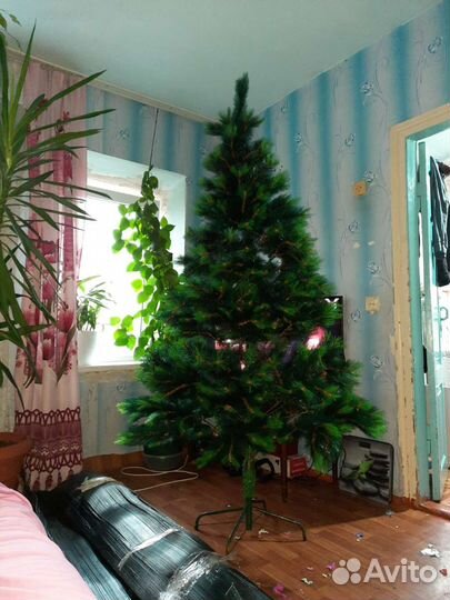 Елка искусственная