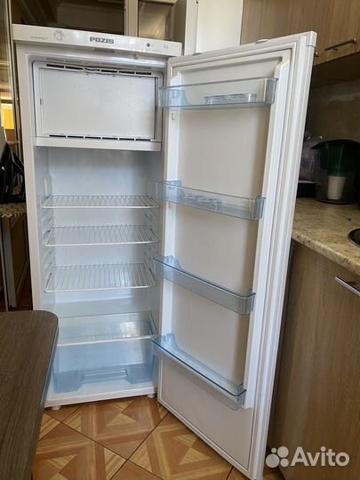 Продается холодильник