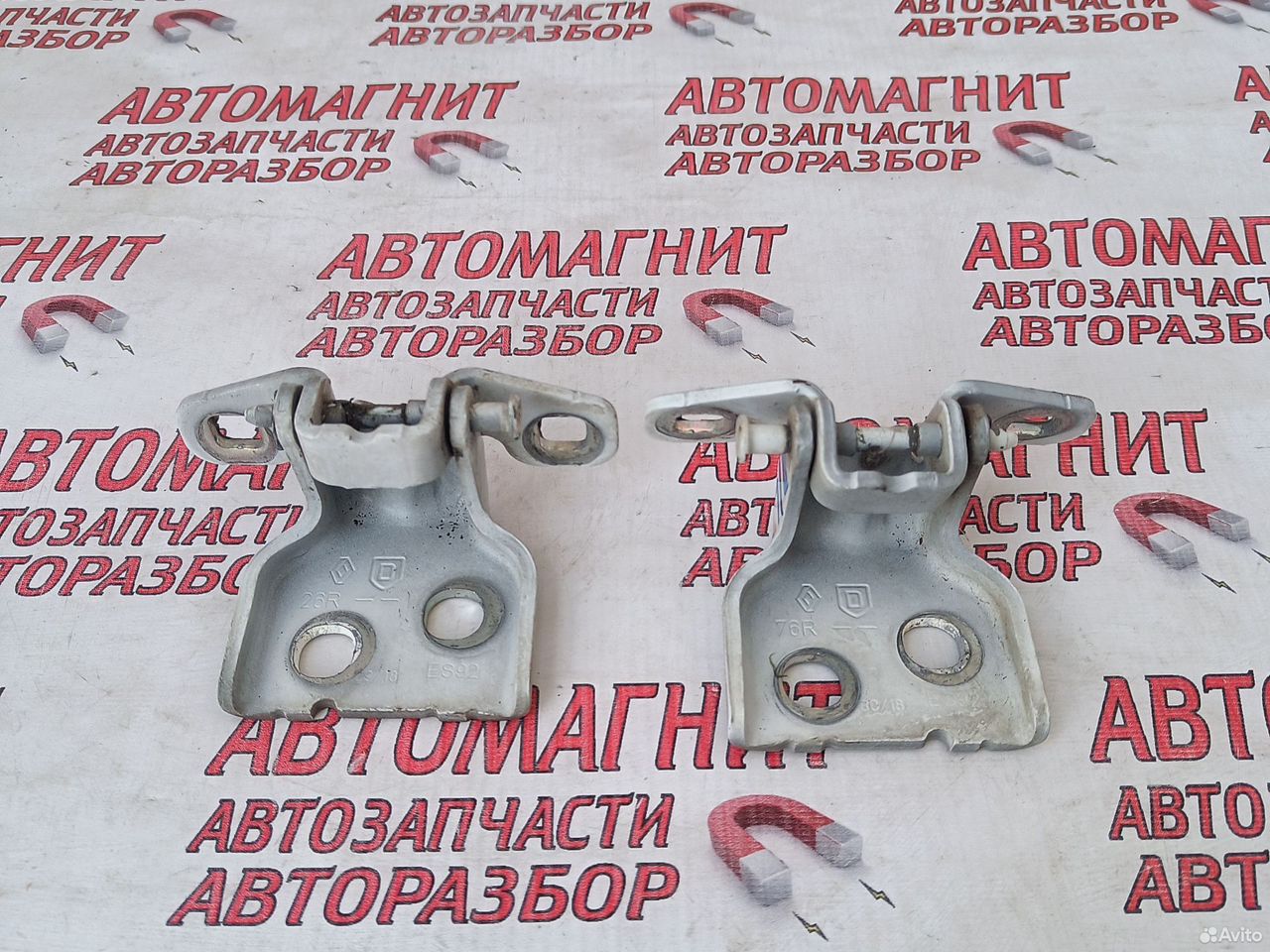 Петля двери передней левой Рено Дастер 2