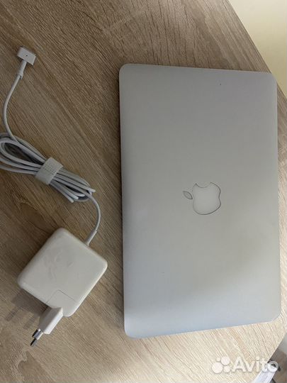 Apple MacBook Air 11.6