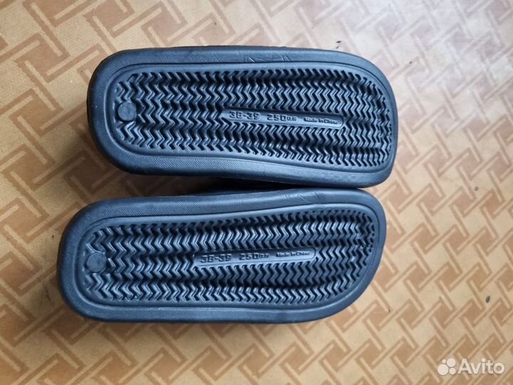 Шлепанцы тапки женские 38 размер новые