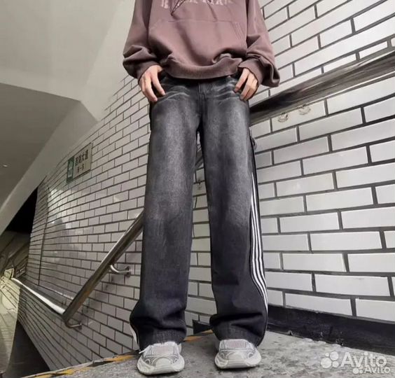 Джинсы vetements type