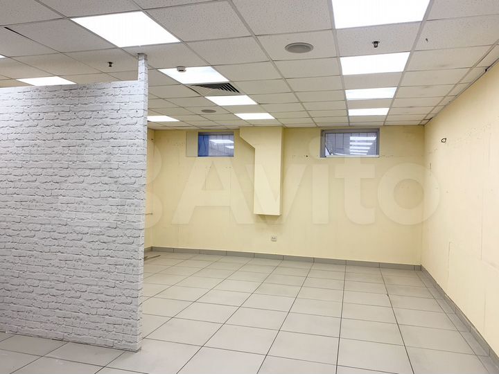 Торговое помещение, 100 м²