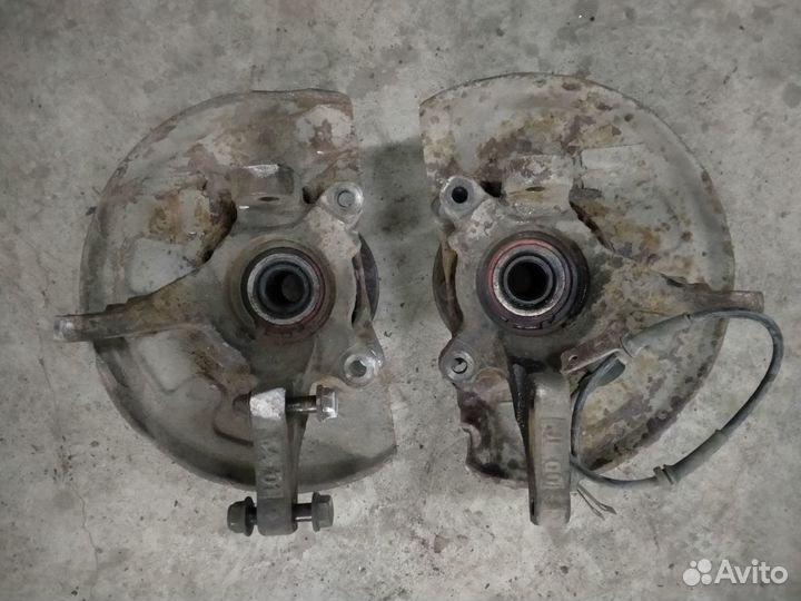 Кулак volvo s40