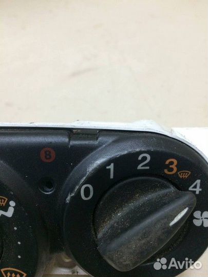 Блок управления отопителем Ford Focus